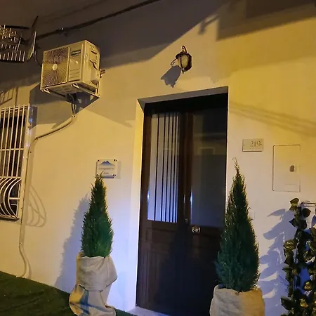 La Petite Maison De Grand-mere Assunta * 诺拉
